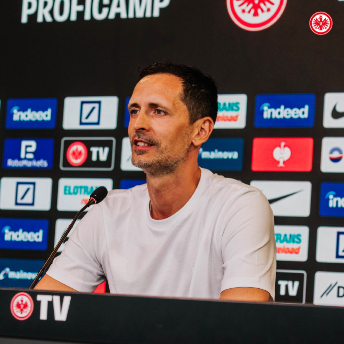 不莱梅取得三连胜,提升了球队士气 不莱梅取得三连胜,提升了球队士气